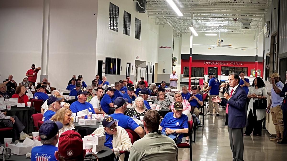 U.S. Rep. Gary Palmer addresses Blount County veterans of WWII, the Korean War and the Vietnam War. Photo credit Matt McGough